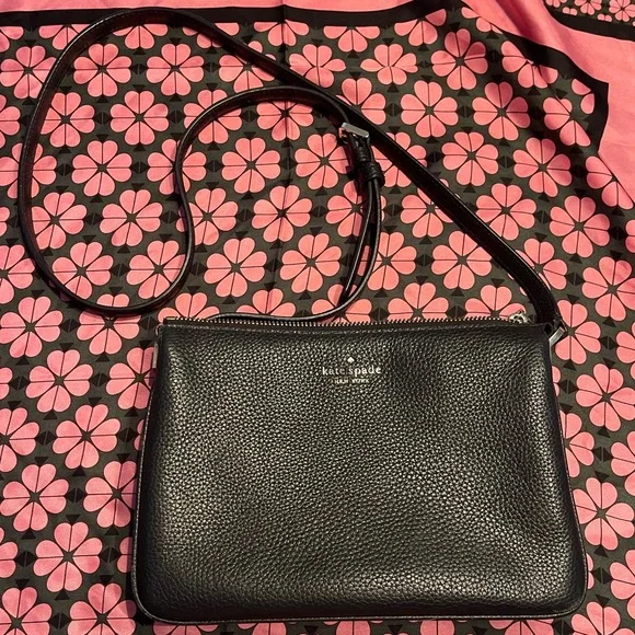 Kate Spade Black Leila Triple Gusset Crossbody 😍 - Picture 5 of 16